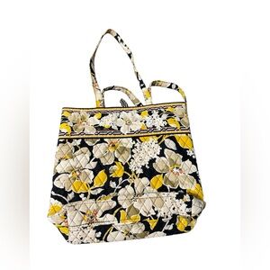 Vera Bradley Holiday‎ Tote - Dogwood CP